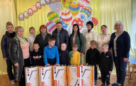 Vostok SOS provided heaters for a bomb shelter to a kindergarten in the Dnipropetrovsk region.