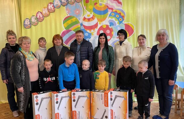 Vostok SOS provided heaters for a bomb shelter to a kindergarten in the Dnipropetrovsk region.