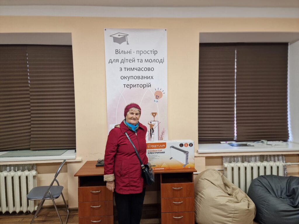 Vostok SOS provides electric heaters to war victims in Zaporizhzhia | CF «East SOS», картинка №7