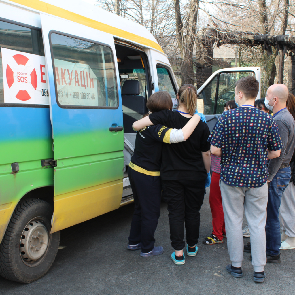 «А тепер вона мої крила» — історія жінок, які познайомилися у шелтері для евакуйованих | БФ «Схід SOS», картинка №3