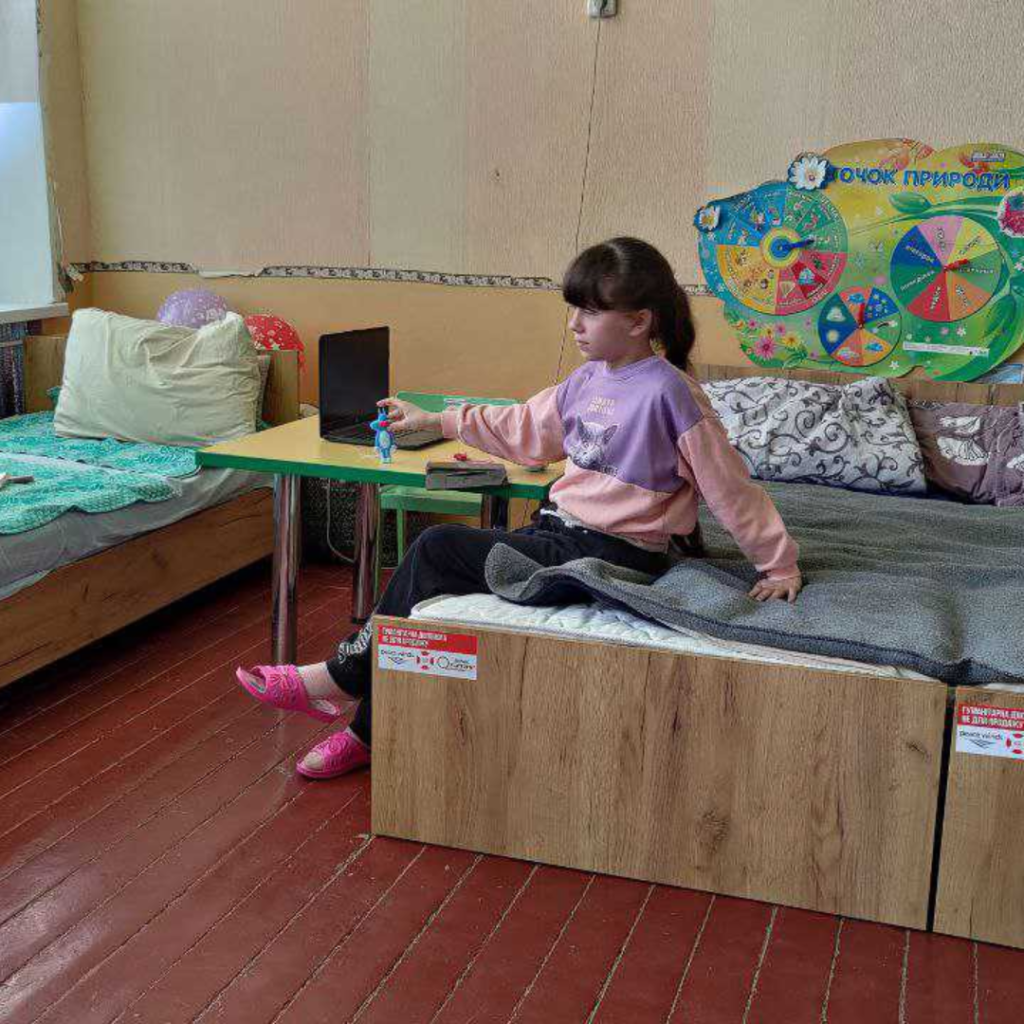 We provided bunk beds and sleeping sets for the shelters | CF «East SOS», картинка №3