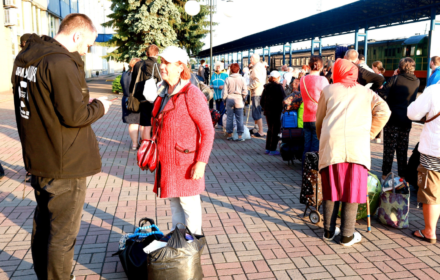 ПЕРШИМИ ПАСАЖИРАМИ ЕВАКУАЦІЙНОГО РЕЙСУ «УКРЗАЛІЗНИЦІ» СУМИ-КИЇВ СТАЛИ ЛЮДИ, ЯКИМ ДОПОМОГЛИ ЕКІПАЖИ ФОНДУ «ВОСТОК SOS».