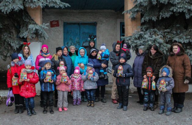 Детские подарки в Войтово и Трехизбенку