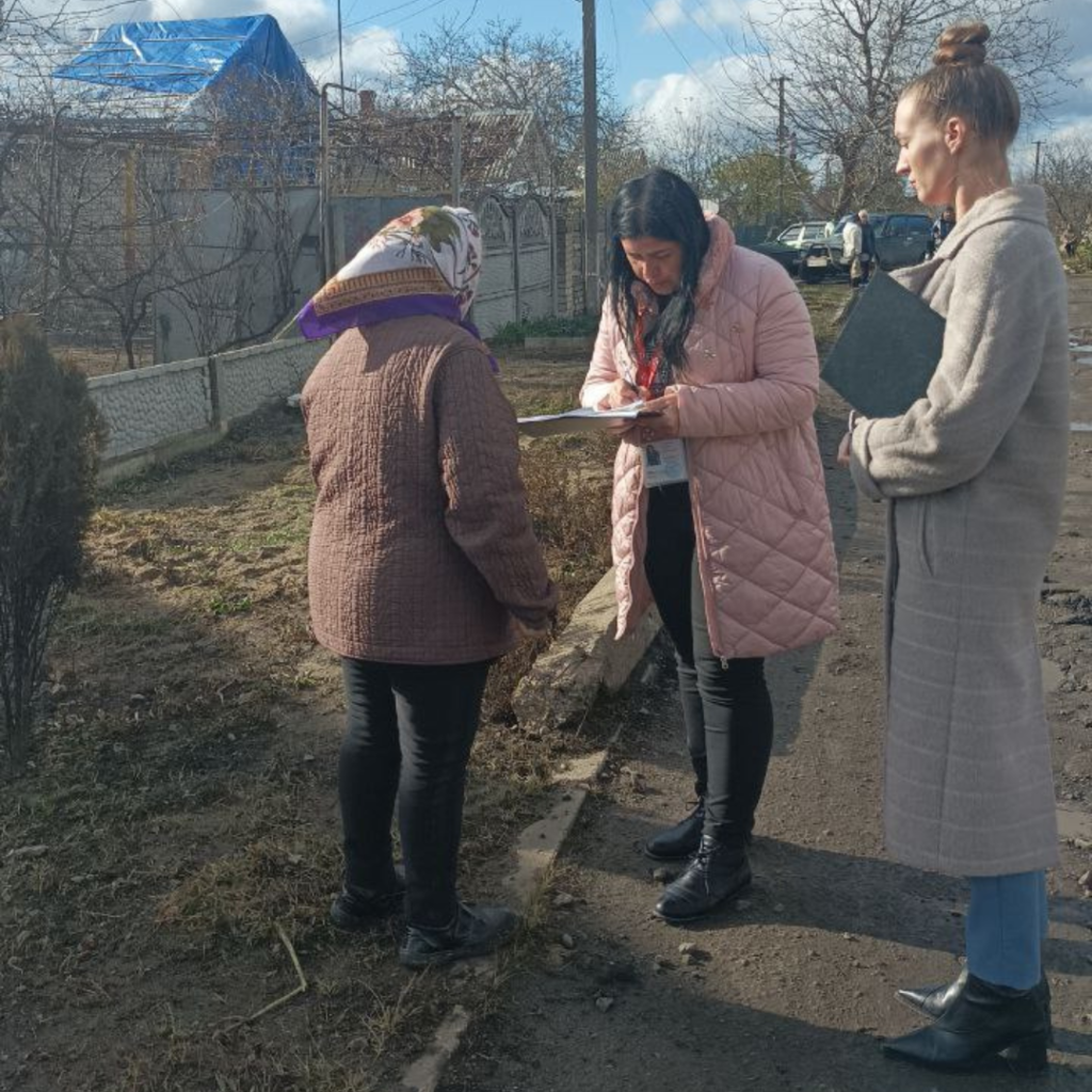 Надали безоплатні консультації жителям села Зарічне (Запорізька область) | БФ «Схід SOS», картинка №5