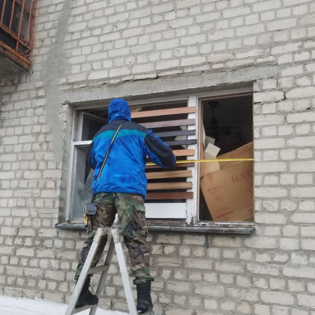 Vostok SOS supports housing reconstruction and provides heating for residents of the Kharkiv region! | CF «East SOS», картинка №5