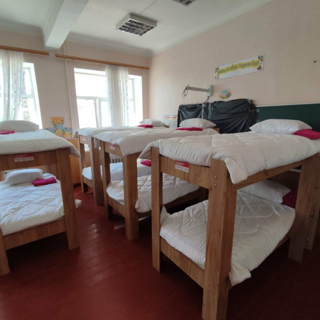 We provided bunk beds and sleeping sets for the shelters | CF «East SOS», картинка №7