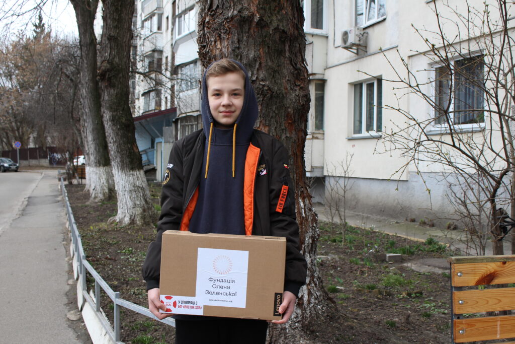 Vostok SOS donated 160 laptops for schoolchildren of the Luhansk region with the support of Olena Zelenska Foundation | CF «East SOS», картинка №6