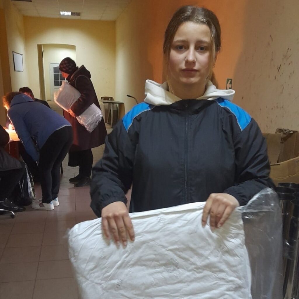 We delivered blankets to residents occupied territories of the Kherson region | CF «East SOS», картинка №7