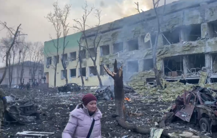 Russian Troops Carried Out an Airstrike on the Maternity Hospital:Children Who Were not even a Day Old Died