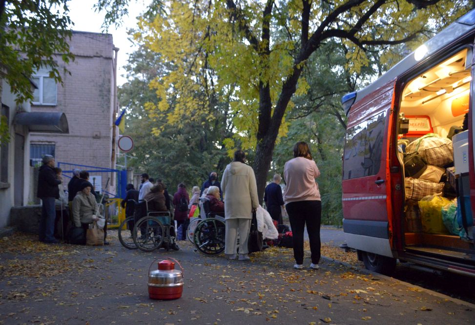 Evacuation of people with reduced mobility to Berlin | CF «East SOS», картинка №4