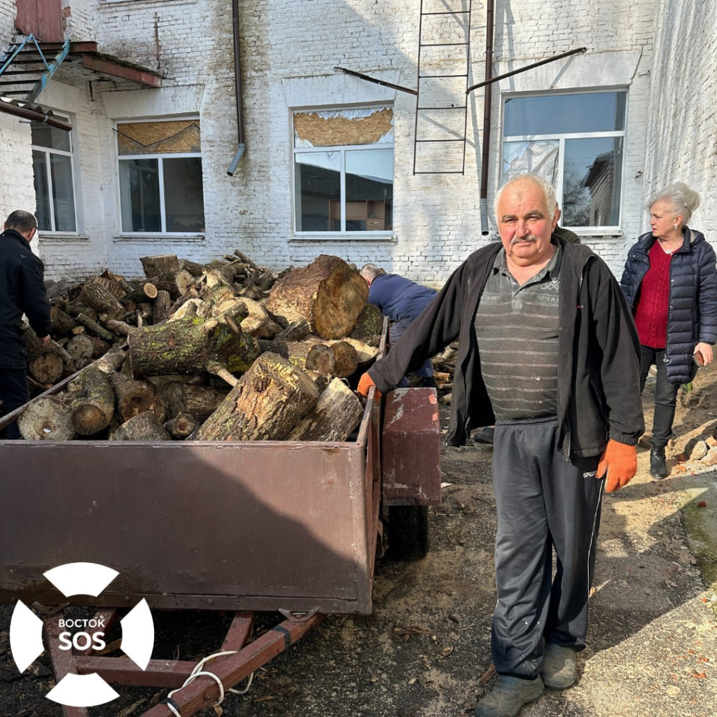 This year, in April, the Vostok SOS Charitable Foundation distributed via the NGO «Diia» the following items to residents of Orikhiv and Novooleksandrivka | CF «East SOS», картинка №1