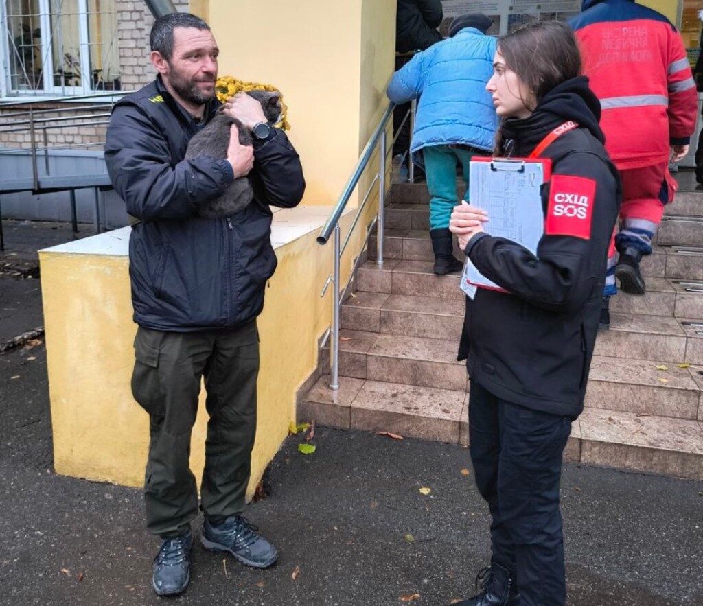 Команда БФ «Схід SOS» розгорнула екстрене реагування задля допомоги евакуйованим із Купʼянської та Борівської громад | БФ «Схід SOS», картинка №2