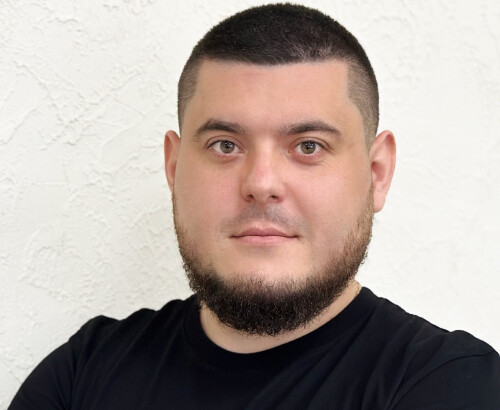 Дмитро Кобзар