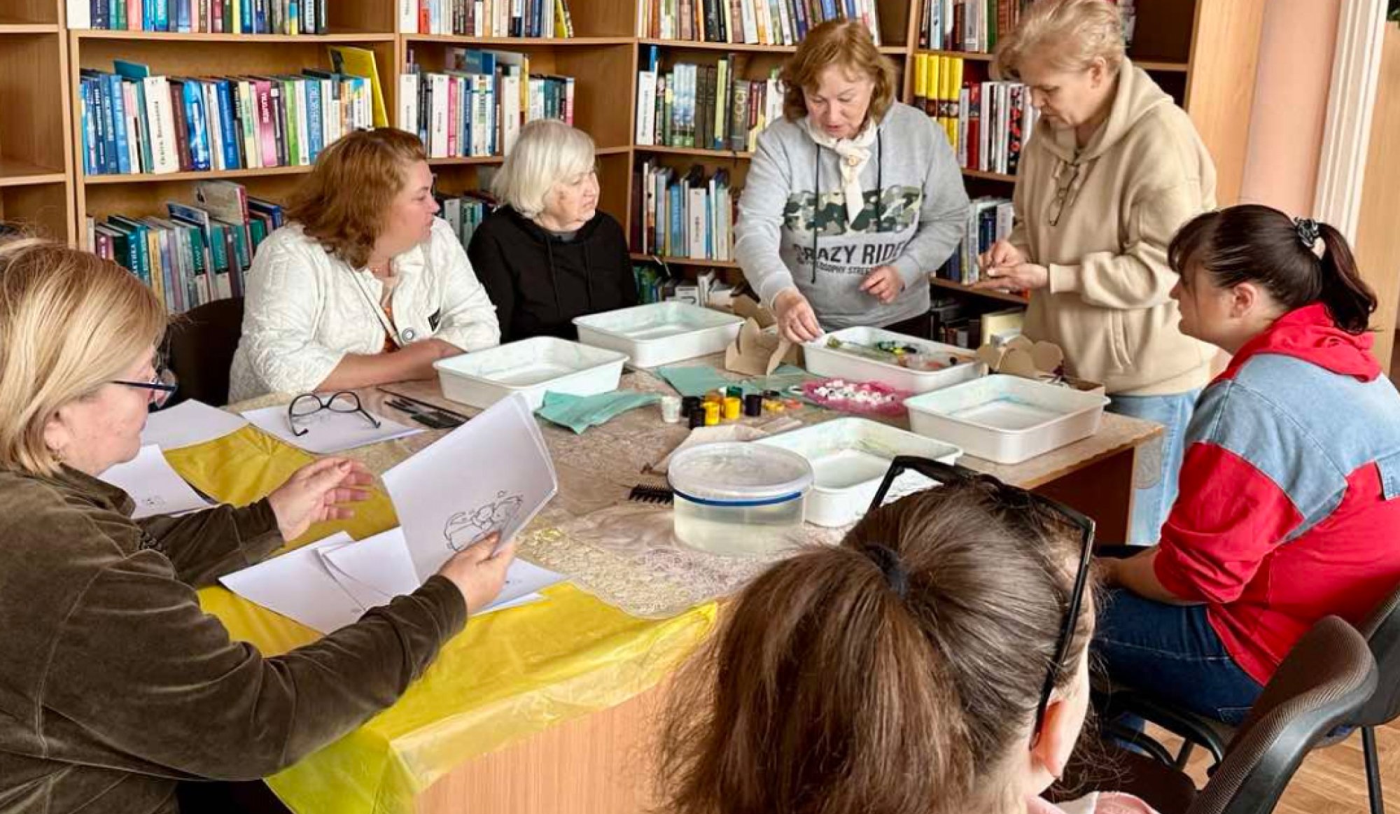 Група підтримки «Я можу»: як фахівці БФ «Схід SOS» застосовують арттерапію в психосоціальній адаптації | БФ «Схід SOS», картинка №2