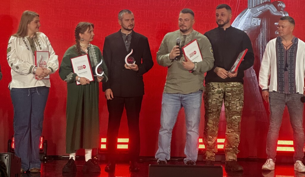 «Ця нагорода належить усій команді»: координатор напряму евакуації потрапив до списку «Люди NV 2025» | БФ «Схід SOS», картинка №1