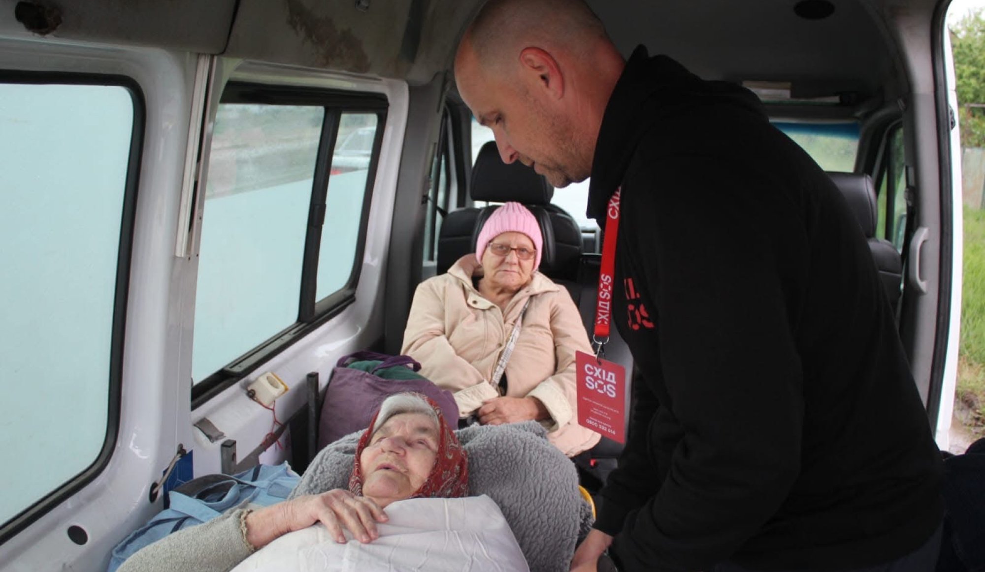 БФ «Схід SOS» евакуював жінку віком 89 років зі Дружківки | БФ «Схід SOS», картинка №1