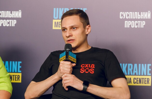 «Люди, житло яких знаходиться на з тимчасово окупованих територіях, досі не мають права на компенсацію», — старший юрист БФ «Схід SOS» Ярослав Таранець в етері проєкту «Донбас Реалії»