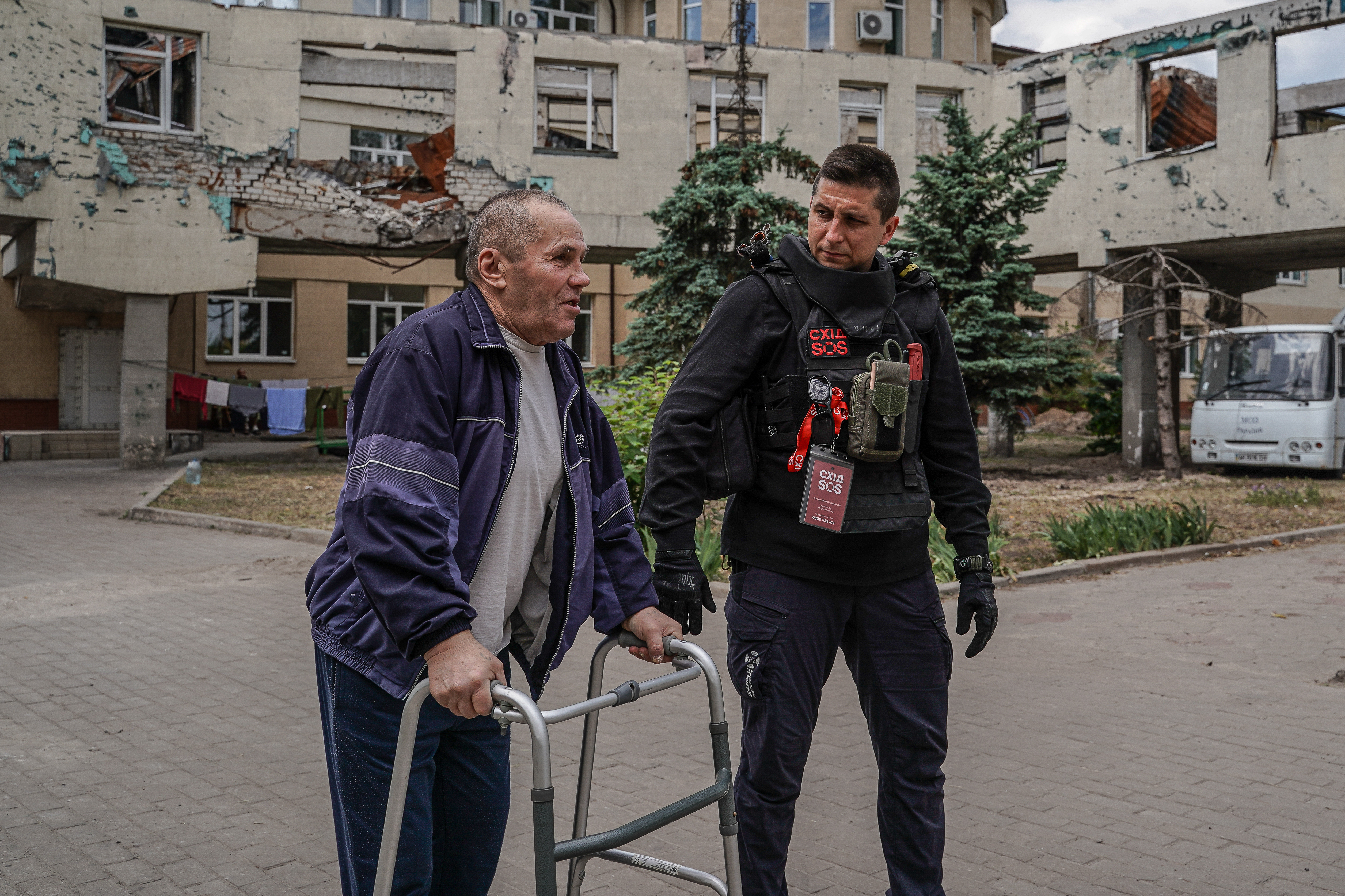 Saving Lives on the Frontline: Evacuation Challenges and the Fight Against russian Propaganda. Panel Discussion Highlights from the Forum “Full Evacuation Cycle: Invisible People of the Frontline” | CF «East SOS», картинка №7