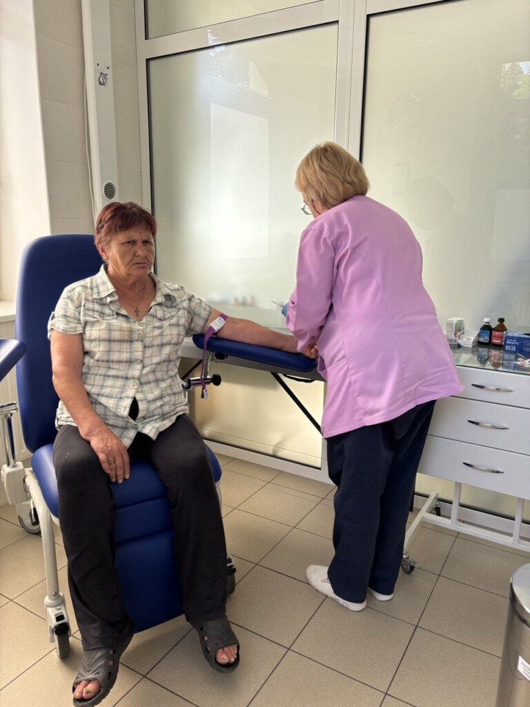 «Коли мені повернули зір, я без зволікань зателефонувала онукам»: історія Валентини з Краматорська | БФ «Схід SOS», картинка №1