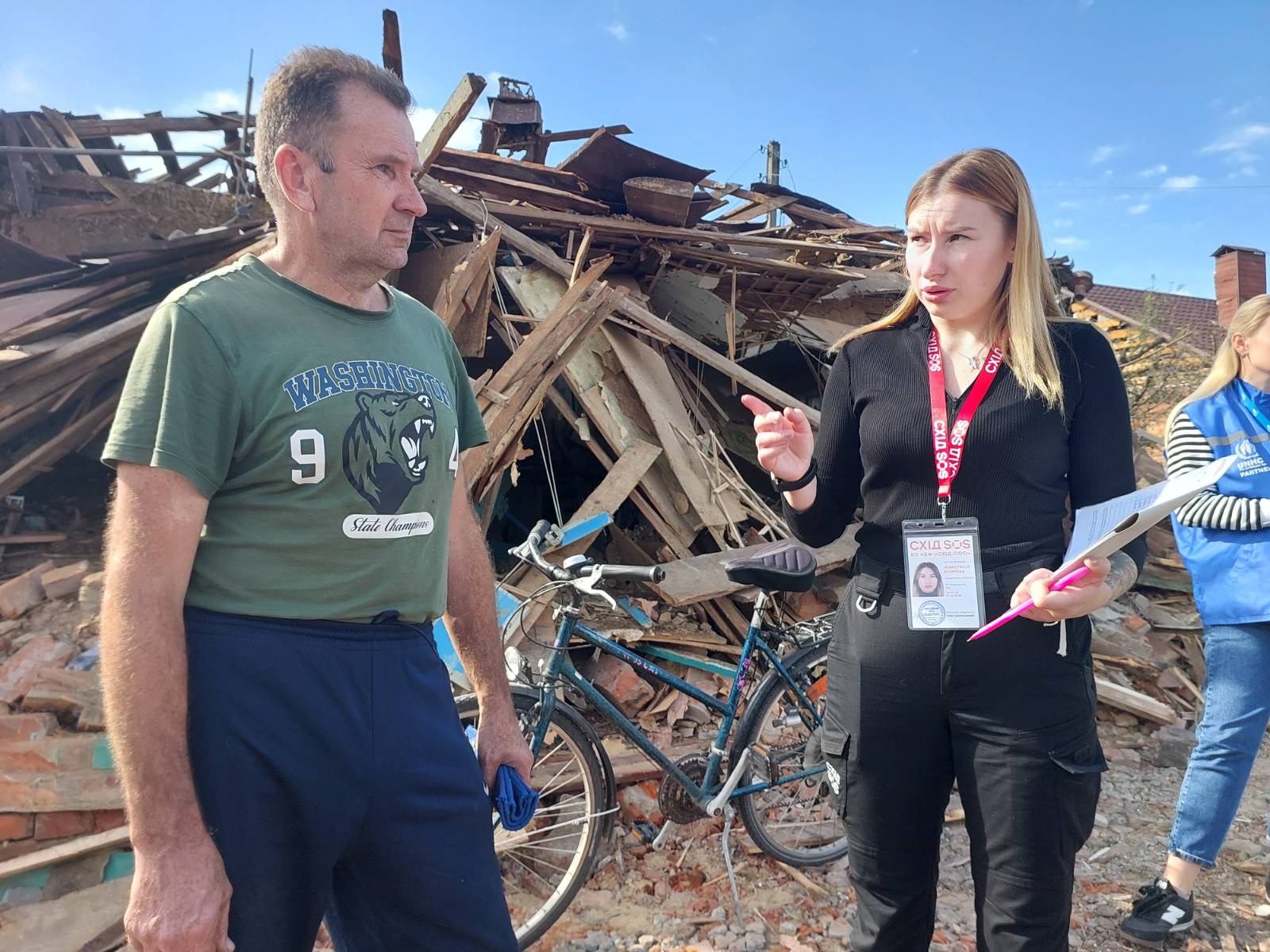 Команди Благодійного фонду «Схід SOS» підтримали жителів Запоріжжя та Чугуєва, чиї будинки постраждали від чергових російських атак | БФ «Схід SOS», картинка №8