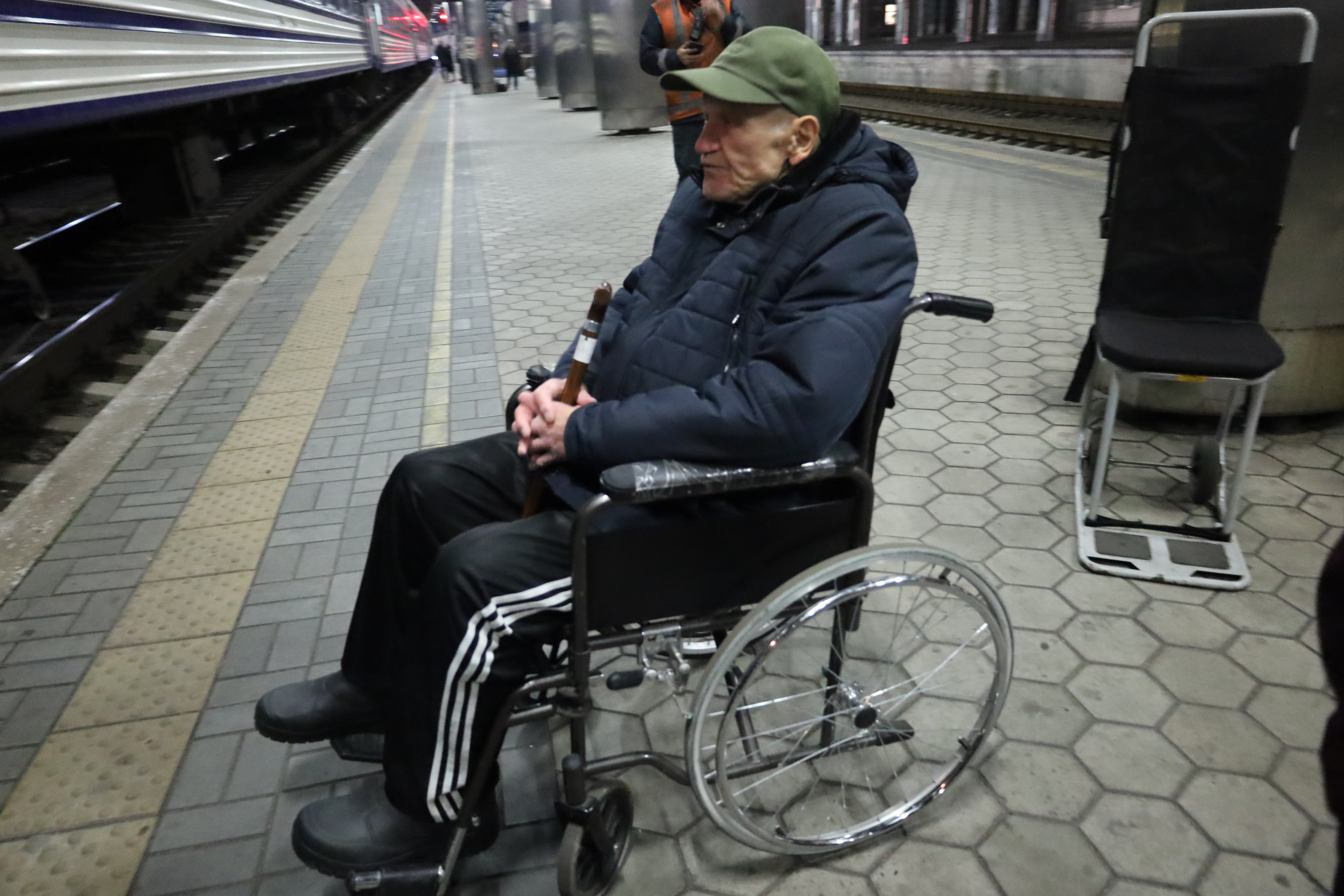 Ще 10 людей вирушили до постійного безпечного прихистку завдяки команді БФ «Схід SOS» | БФ «Схід SOS», картинка №5