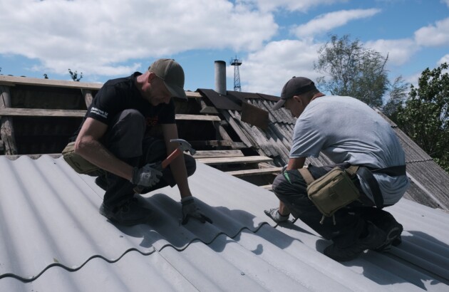 Команда БФ «Схід SOS» відновила 918 будинків на Донеччині