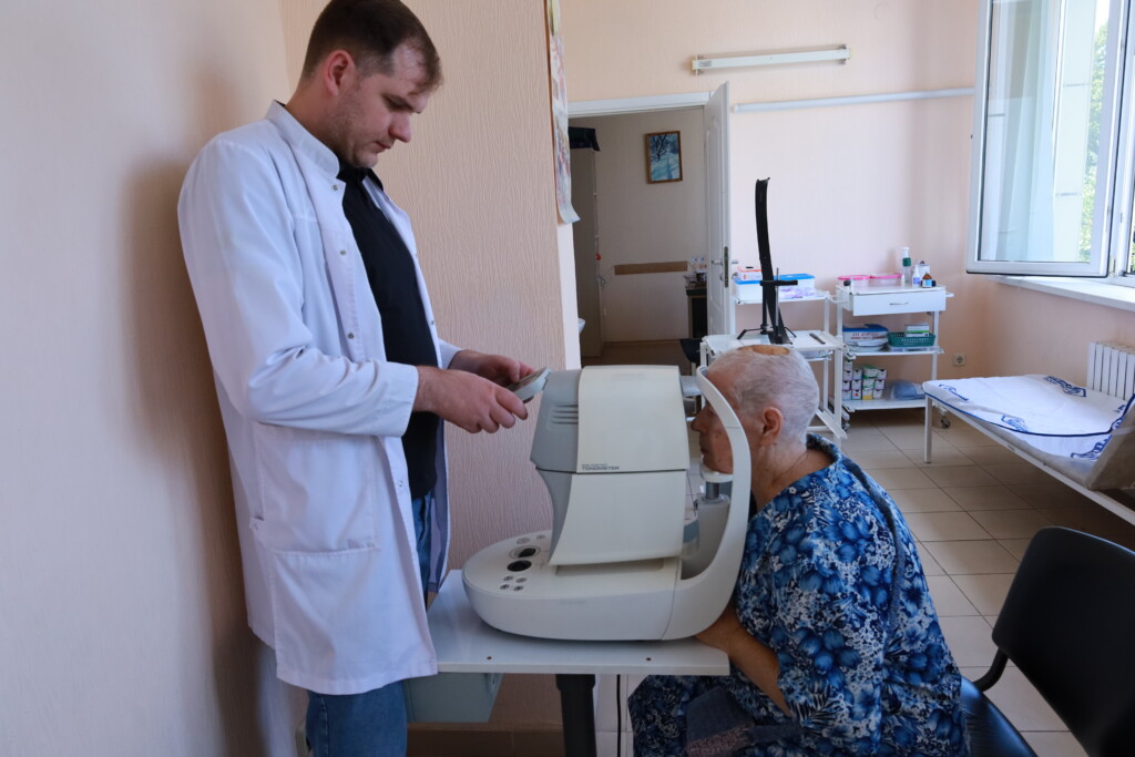 Евакуація, перемога над раком і мрія бачити світ: історія 86-річної Лариси | БФ «Схід SOS», картинка №3