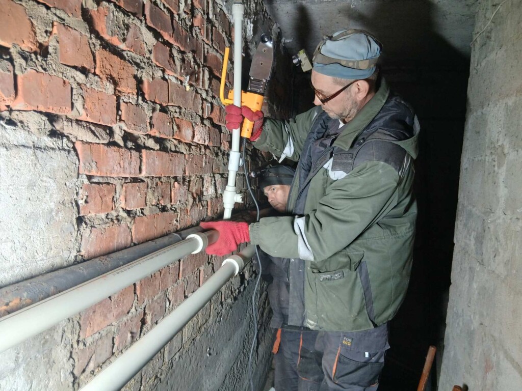 БФ «Схід SOS» передав матеріали для відновлення теплопостачання в будинках Ізюма на суму понад 1 180 000 грн | БФ «Схід SOS», картинка №3