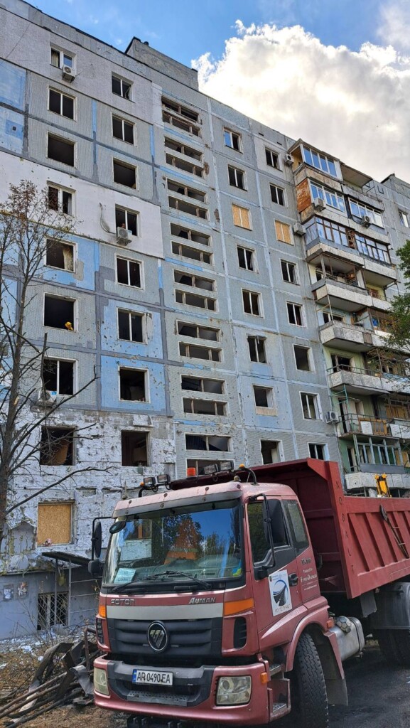 росіяни вчергове атакували Запоріжжя – команда БФ «Схід SOS» надала допомогу на місці | БФ «Схід SOS», картинка №1