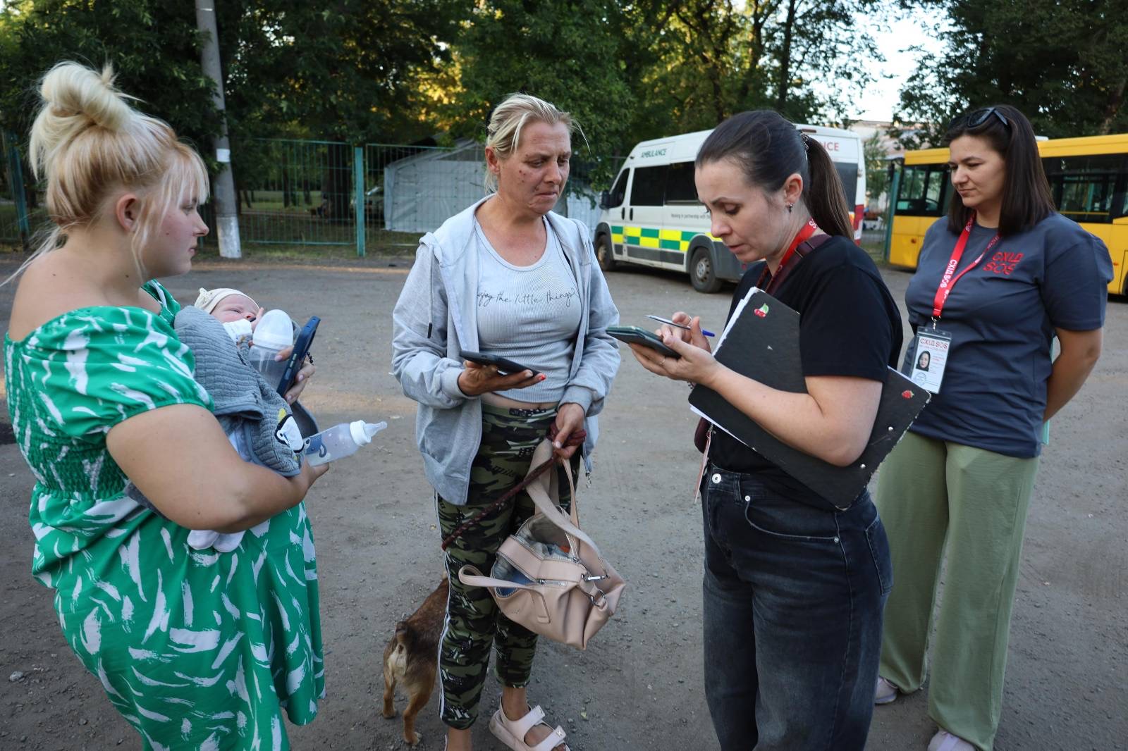 Понад 5 місяців турботи: як команда БФ «Схід SOS» зустрічає евакуйованих у транзитних пунктах  | БФ «Схід SOS», картинка №8