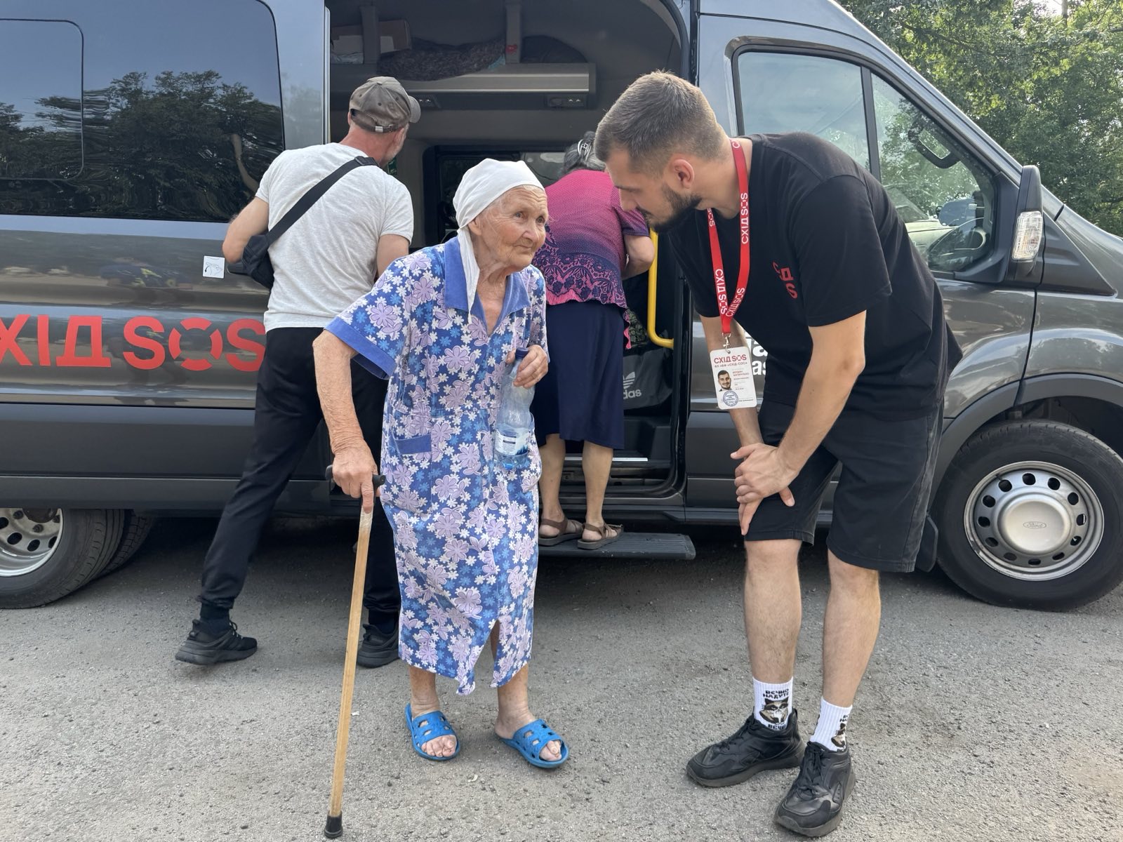 Понад 5 місяців турботи: як команда БФ «Схід SOS» зустрічає евакуйованих у транзитних пунктах  | БФ «Схід SOS», картинка №4