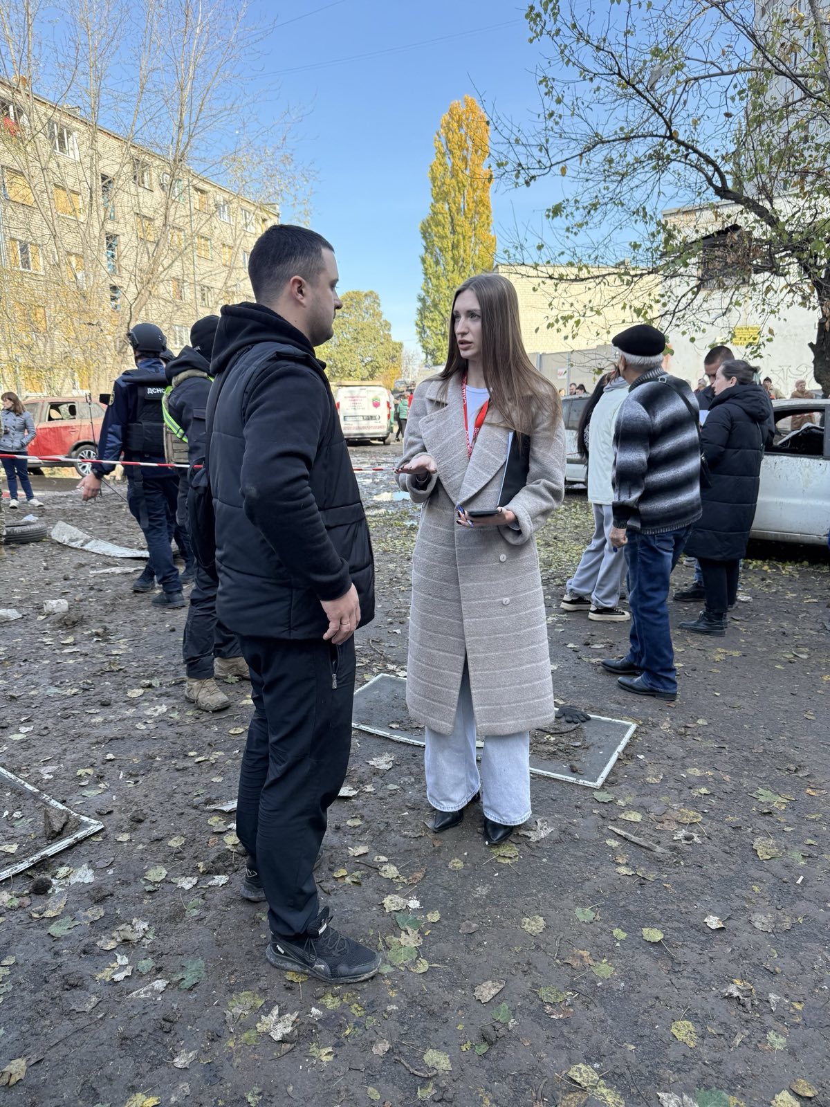 Команда БФ «Схід SOS» підтримала мешканців зруйнованого росією гуртожитку в Запоріжжі | БФ «Схід SOS», картинка №2