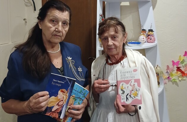 Books from Smoloskyp Publishing House Reach Shelters and Zatyshno Space Centers
