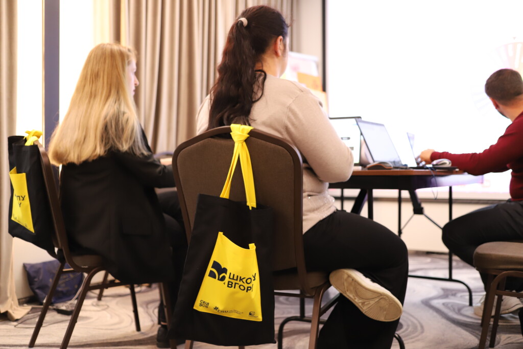 БФ «Схід SOS» обʼєднав 25 вчителів із релокованих шкіл на 5-денному тренінгу з цифрових компетентностей у Львові | БФ «Схід SOS», картинка №4