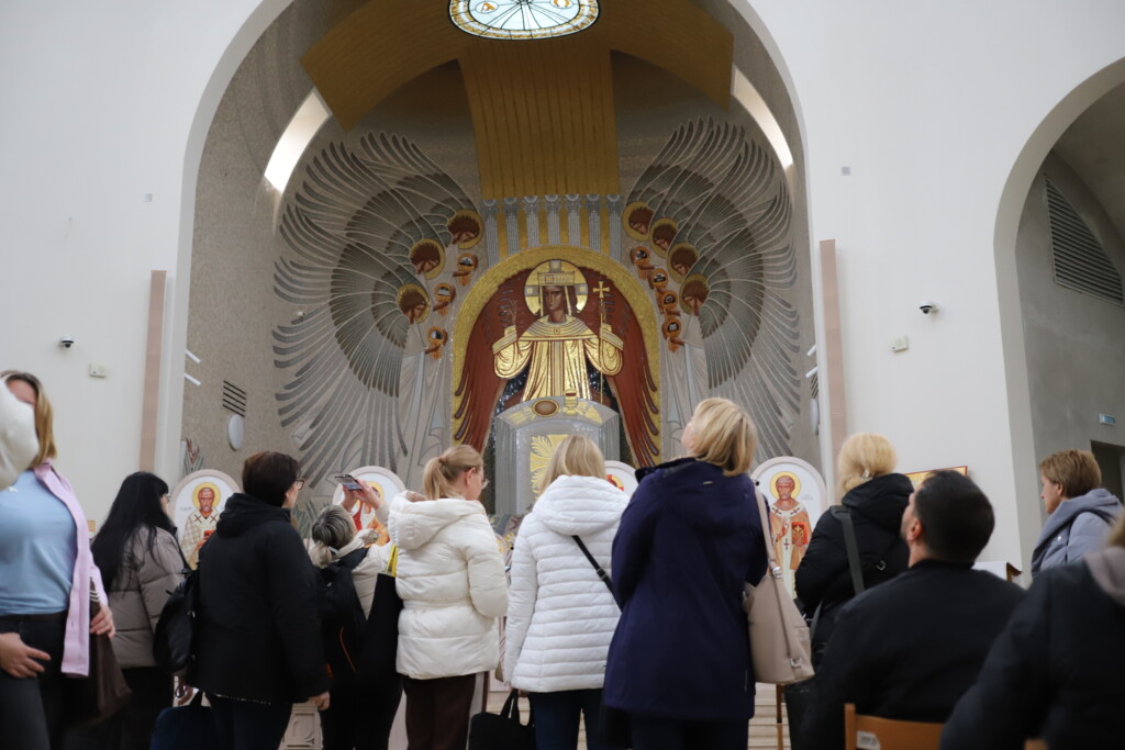 БФ «Схід SOS» обʼєднав 25 вчителів із релокованих шкіл на 5-денному тренінгу з цифрових компетентностей у Львові | БФ «Схід SOS», картинка №7