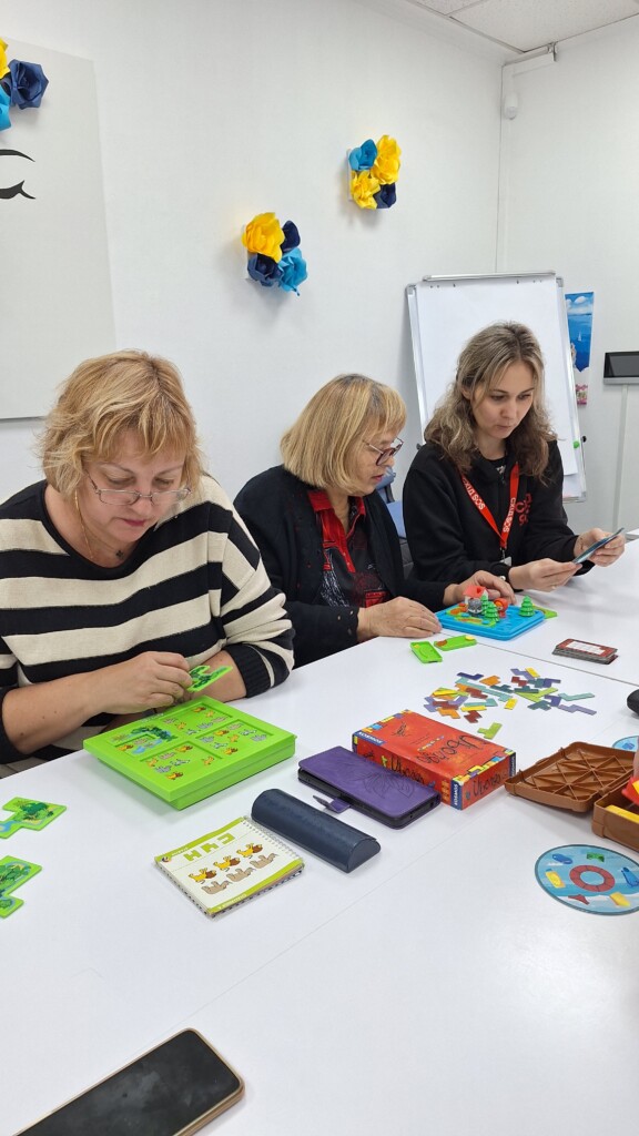 «Діти – це майбутнє України. Коли ми даруємо їм увагу, тепло й шанс розвиватися, ми будуємо сильну країну», – педагогиня простору «Затишно space» у Запоріжжі | БФ «Схід SOS», картинка №6