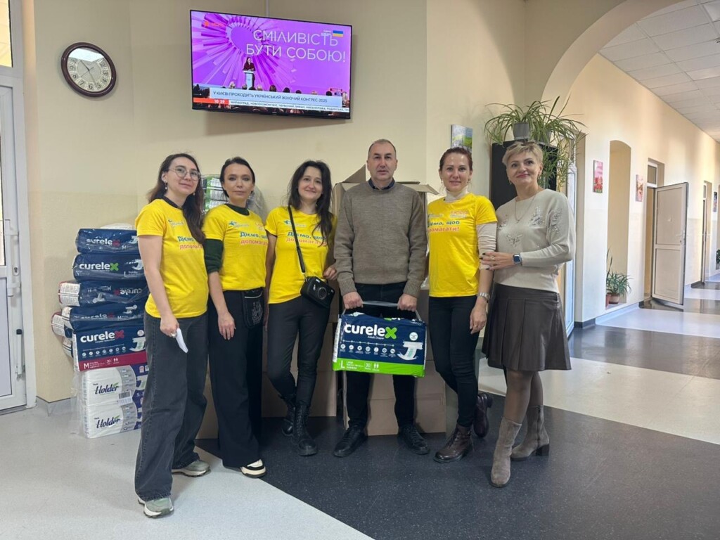 Евакуйовані у Калуші та Блюдниках отримали 68 гігієнічних наборів від ГО «Бюро гендерних стратегій і бюджетування» на суму 85 000 грн | БФ «Схід SOS», картинка №1