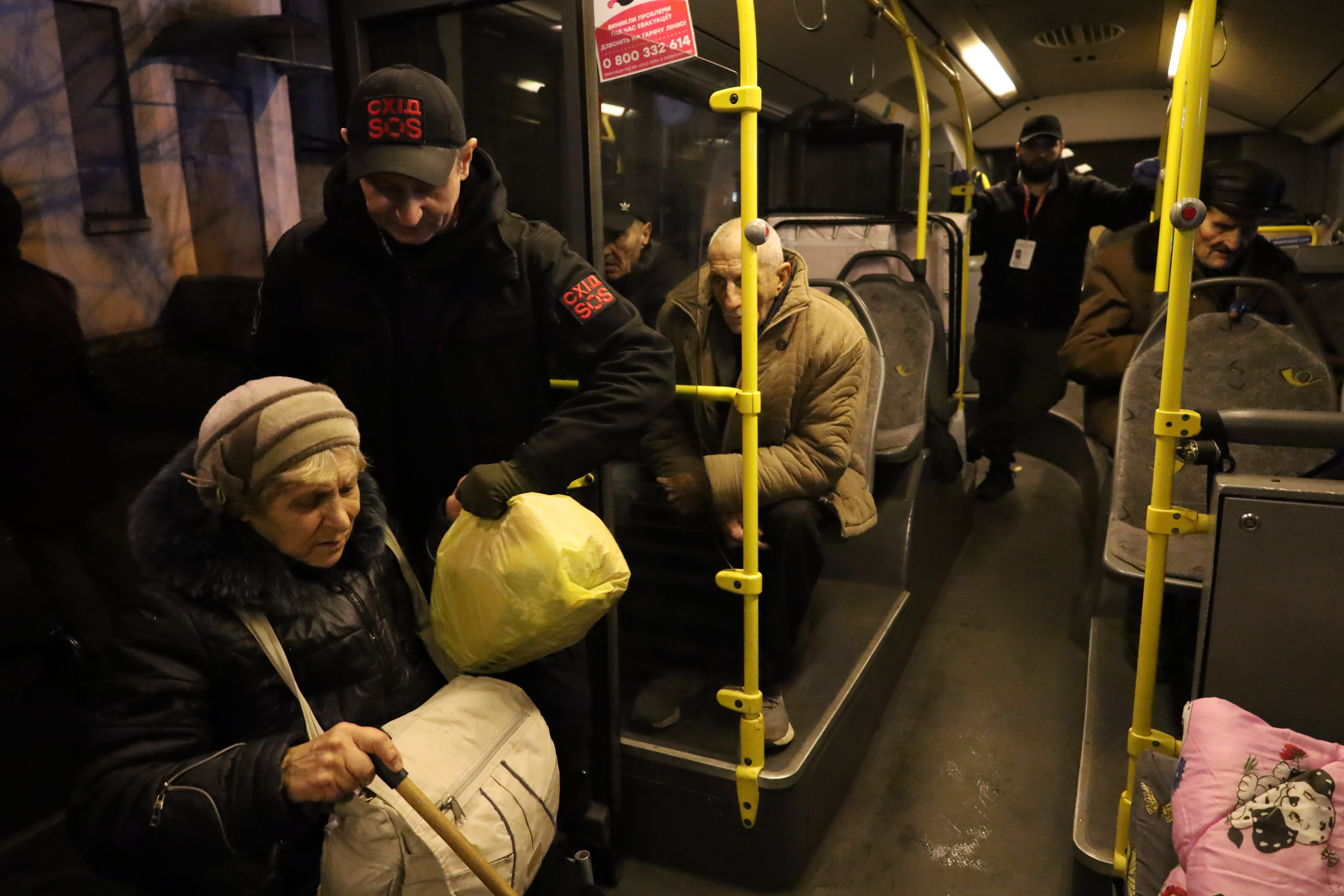 БФ «Схід SOS» та Мінсоцполітики забезпечили медичний супровід для 20 евакуйованих людей з інвалідністю | БФ «Схід SOS», картинка №6