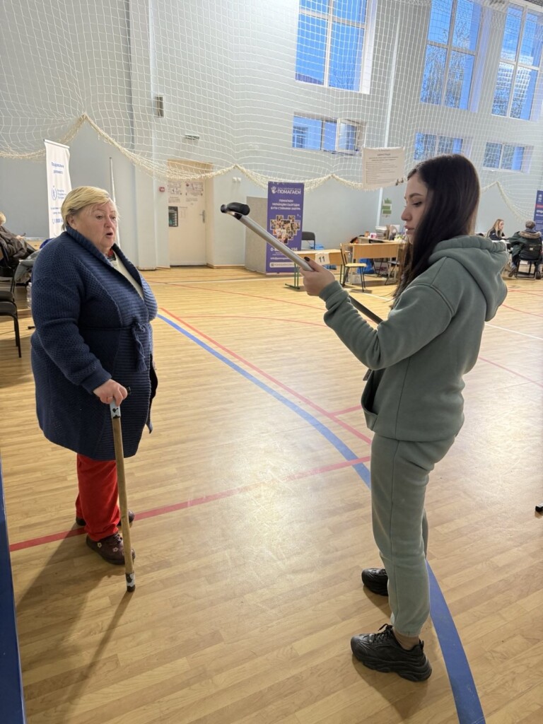 Волонтерський центр «Марлог» передав допоміжні засоби реабілітації для маломобільних осіб, яких евакуює БФ «Схід SOS» | БФ «Схід SOS», картинка №6