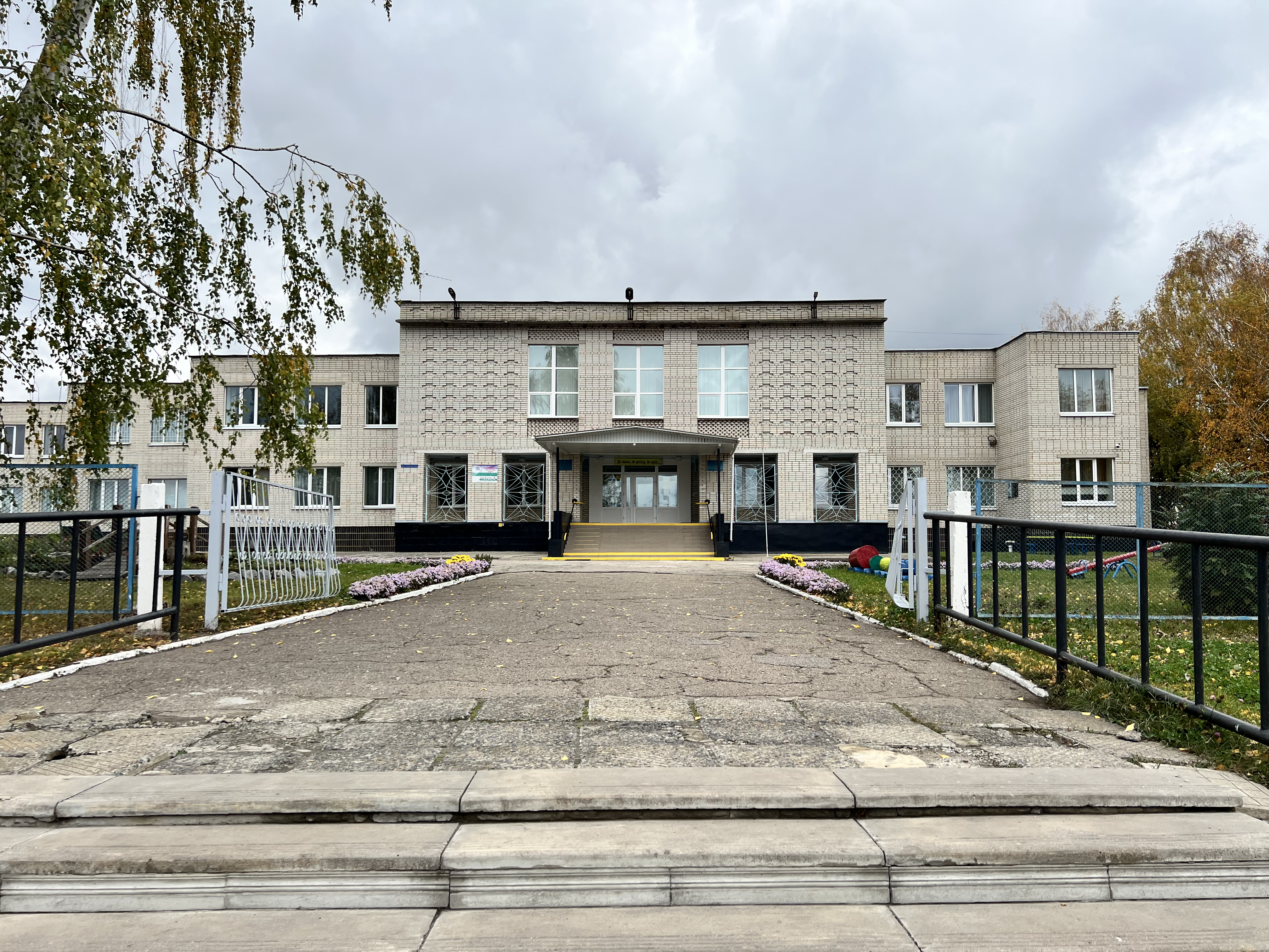 «Історії стійкості»: як школи Сумщини, що за 30 км від кордону з рф, поєднують знання й безпеку | БФ «Схід SOS», картинка №19