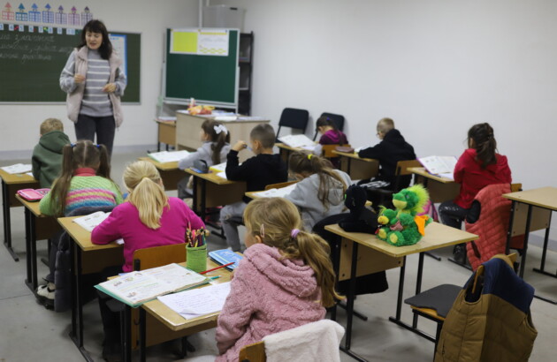 «Історії стійкості»: як школи Сумщини, що за 30 км від кордону з рф, поєднують знання й безпеку