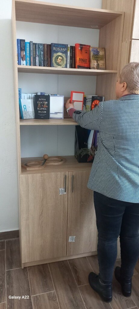 Мешканці трьох прихистків на Івано-Франківщині та Київщині отримали добірку книг від видавництва «Віхола» | БФ «Схід SOS», картинка №2