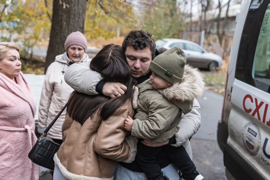 «Прихисток.Робота»: в Україні представили платформу для пошуку роботи та житла для переселенців | БФ «Схід SOS», картинка №1