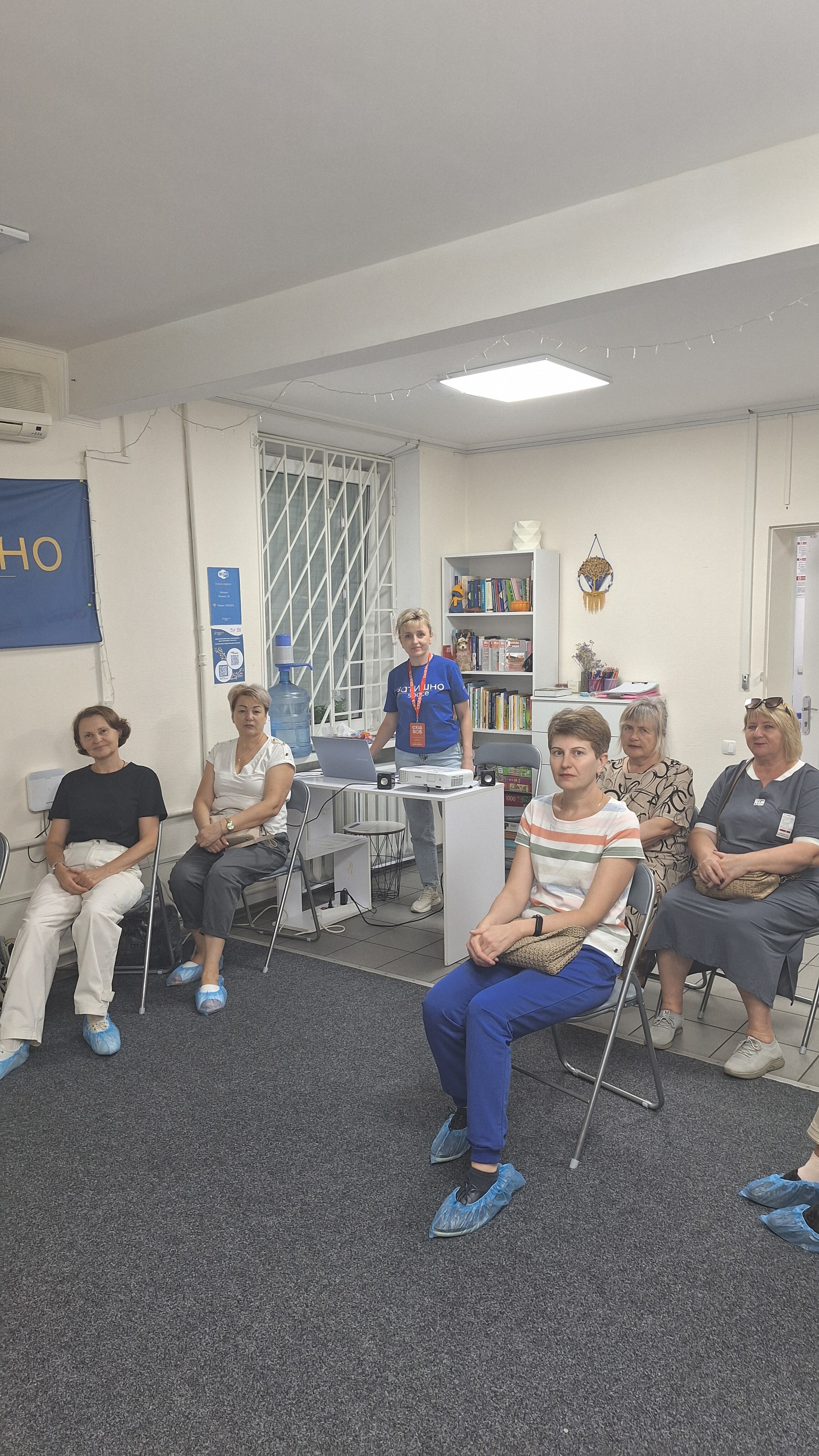 Закриваємо сезон: запрошуємо до «Затишно space» на заключні покази стрічок із кіноархіву Довженко-Центру | БФ «Схід SOS», картинка №6