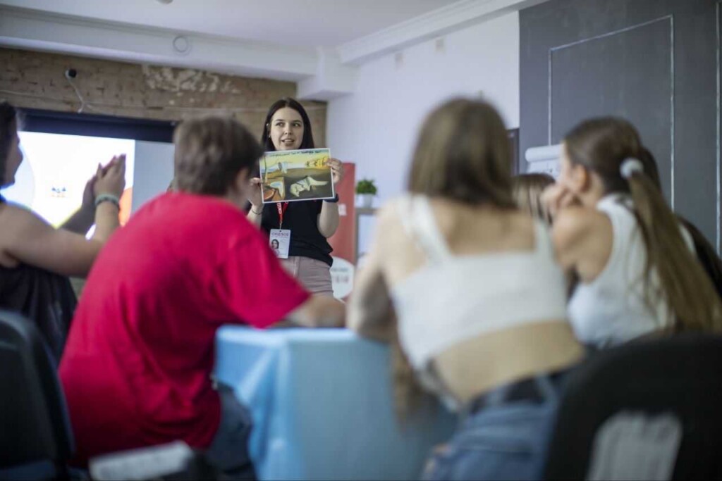 «Мрію про Україну, де дитинство звучить сміхом, а не тривожними сиренами», – педагогиня простору «Затишно space» у Вінниці | БФ «Схід SOS», картинка №5