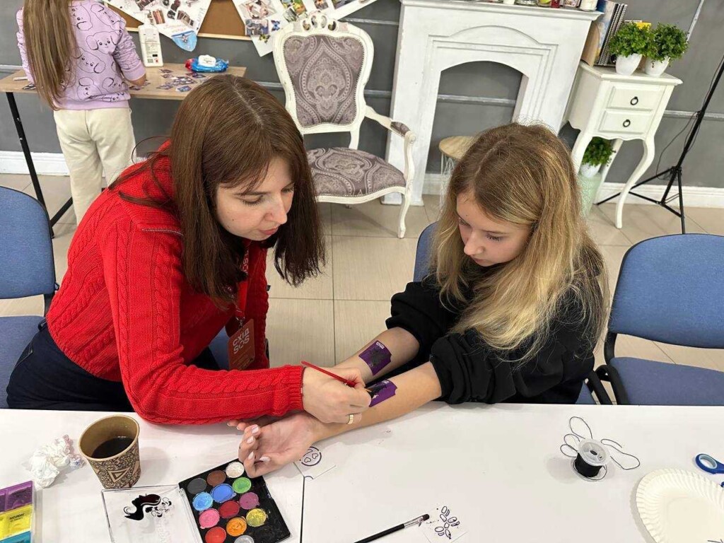 «Мрію про Україну, де дитинство звучить сміхом, а не тривожними сиренами», – педагогиня простору «Затишно space» у Вінниці | БФ «Схід SOS», картинка №4