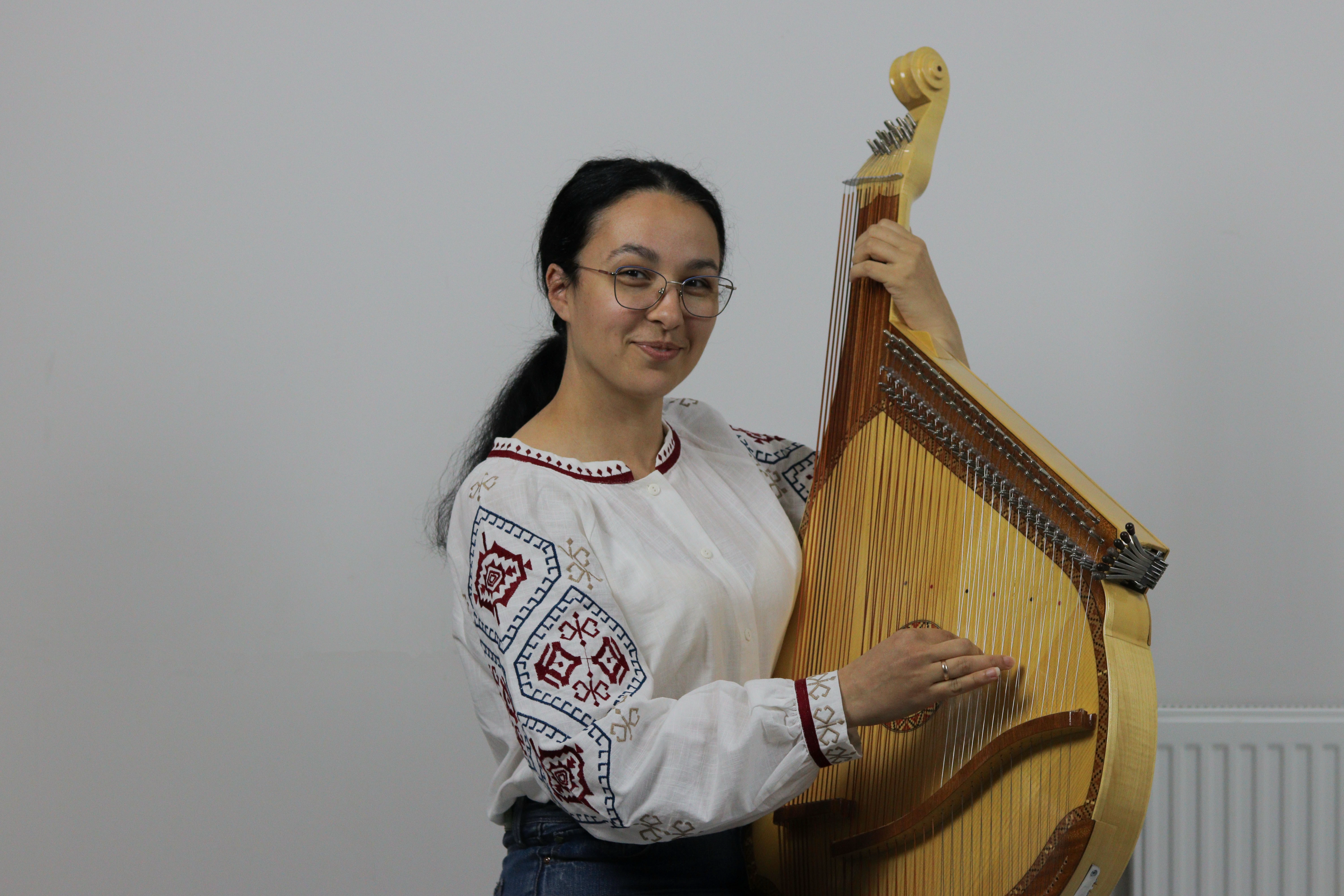 «Кожна дитина – це маленьке диво, яке ми щодня підтримуємо з любов’ю», – педагогиня простору психосоціальної та юридичної підтримки «Затишно space» у Миколаєві. | БФ «Схід SOS», картинка №8