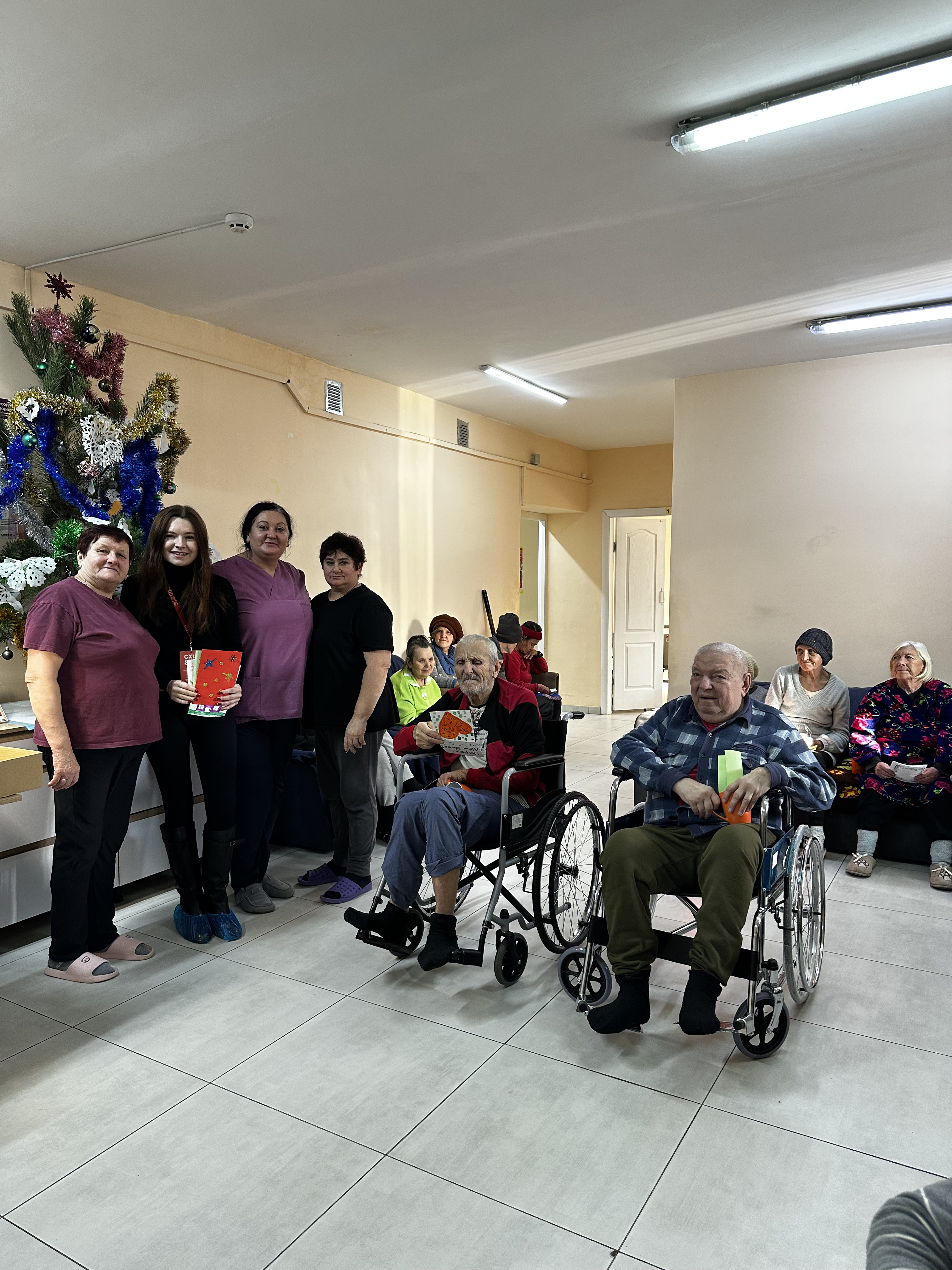 Команда БФ «Схід SOS» у Дніпрі й Харкові подарувала різдвяне свято евакуйованим, які далеко від домівки | БФ «Схід SOS», картинка №10