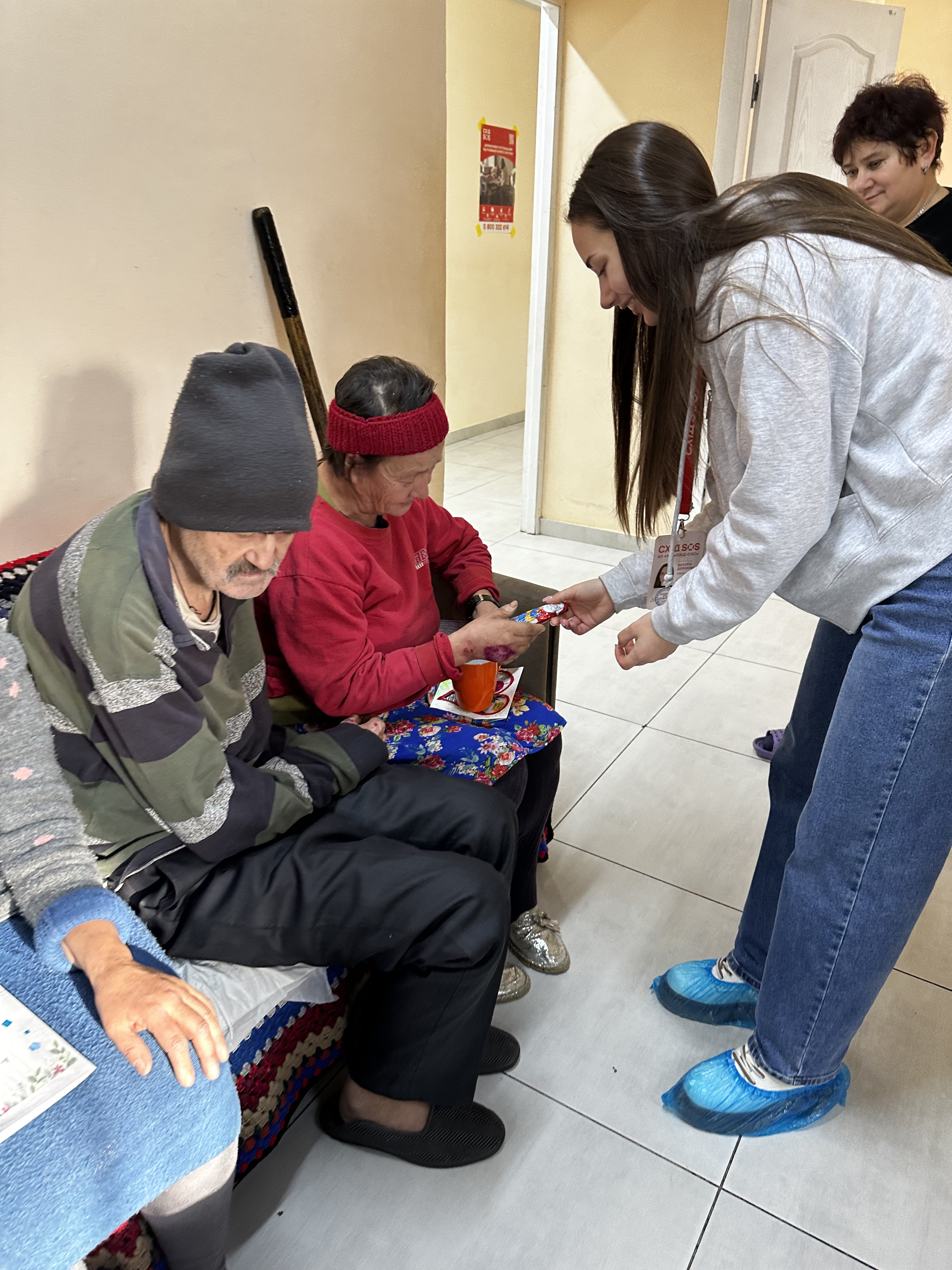 Команда БФ «Схід SOS» у Дніпрі й Харкові подарувала різдвяне свято евакуйованим, які далеко від домівки | БФ «Схід SOS», картинка №11