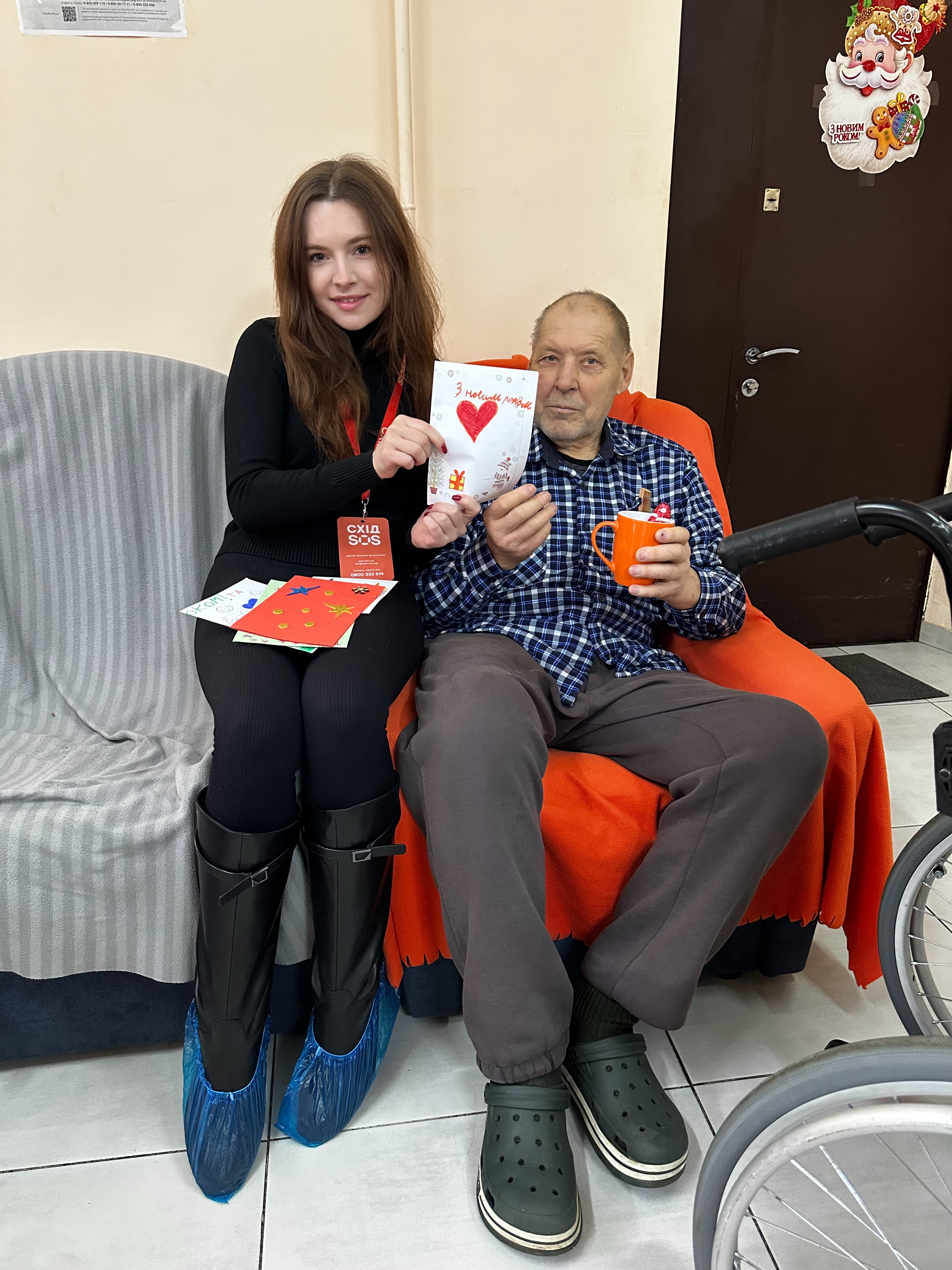 Команда БФ «Схід SOS» у Дніпрі й Харкові подарувала різдвяне свято евакуйованим, які далеко від домівки | БФ «Схід SOS», картинка №13